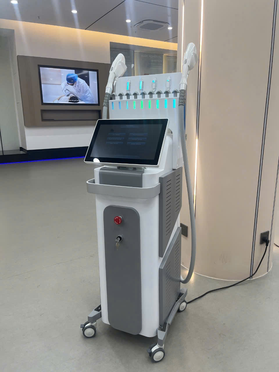 Máy Triệt Lông DPL BM289 – Công Nghệ 9 Đầu Tip Đa Chức Năng Cho Spa